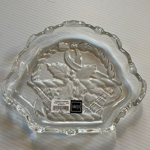 Mikasa holiday candy dish, etched with a basket & berries.